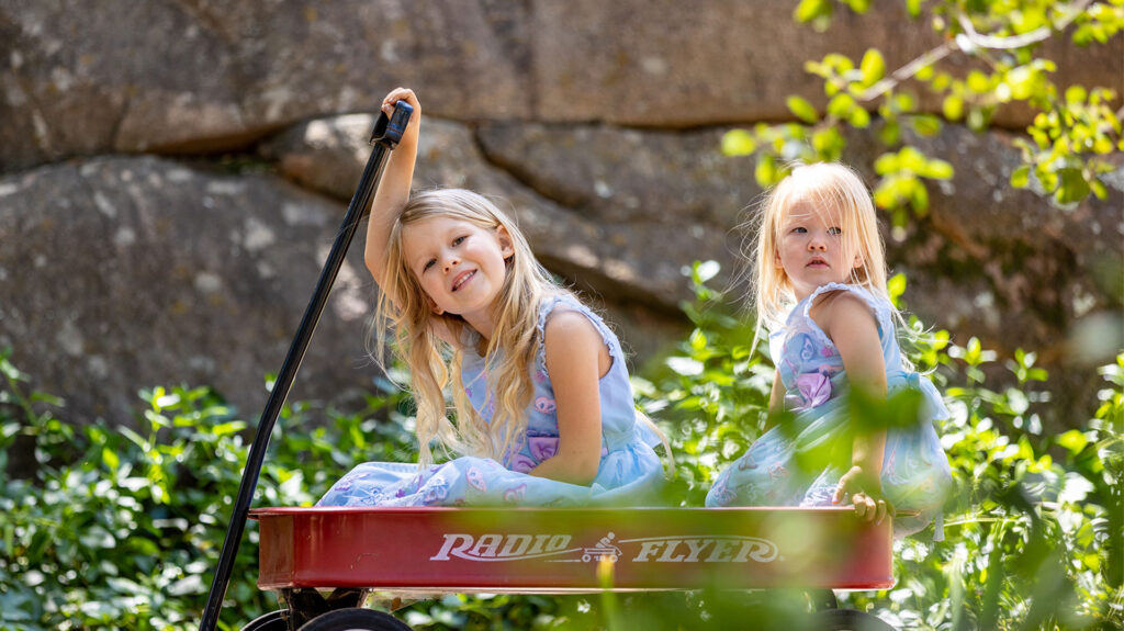 Portrait Photography | Family | Wagon